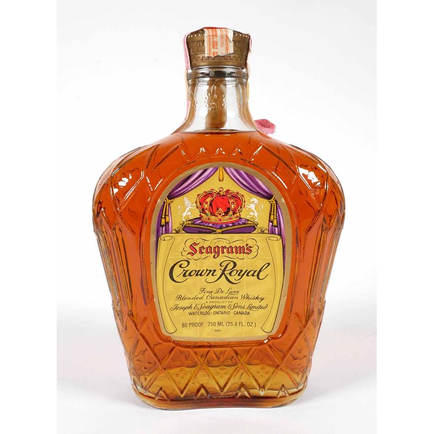 1969 Seagram's Crown Royal Whiskey 750ml