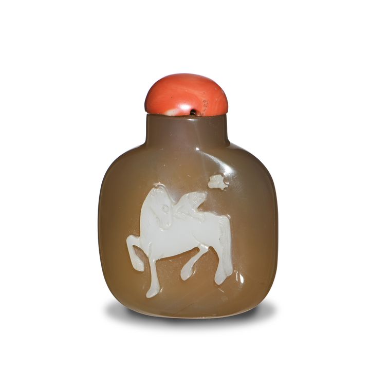 Chinese Agate Snuff Bottle, 18th Century