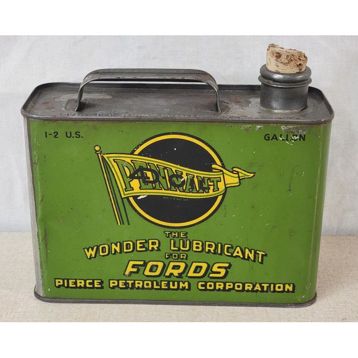Pierce-Pennant "The Wonder Lubricant for Fords" Half-Gallon Can (TAC)