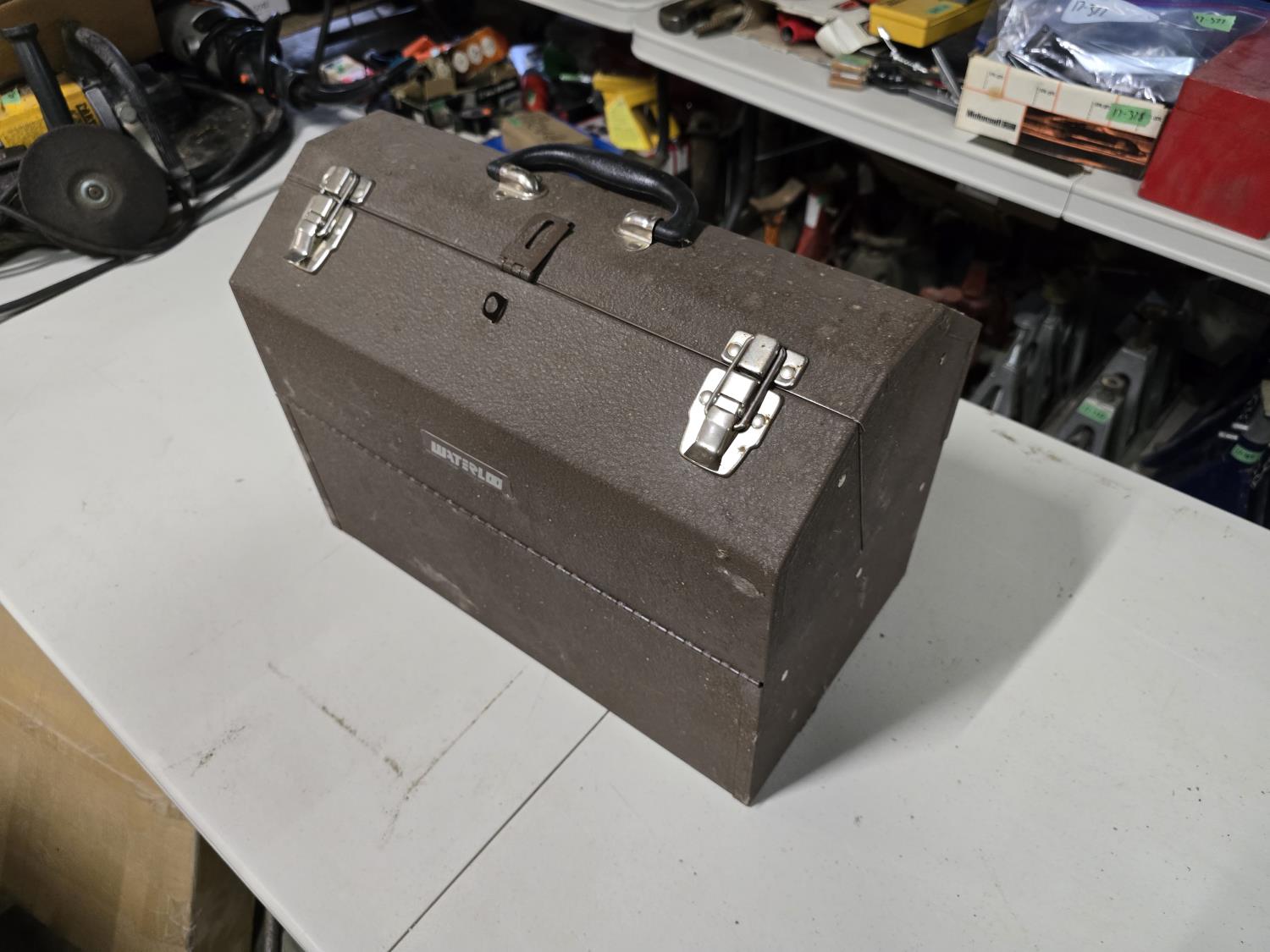 Waterloo Tool Box [25IP02017-400] | Team Auctions