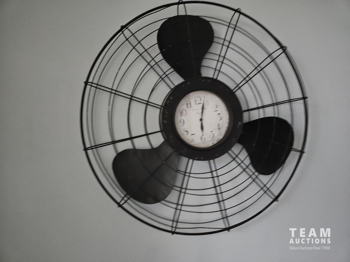 Wall Clock Fan Design [23KK30001-117] | Team Auctions