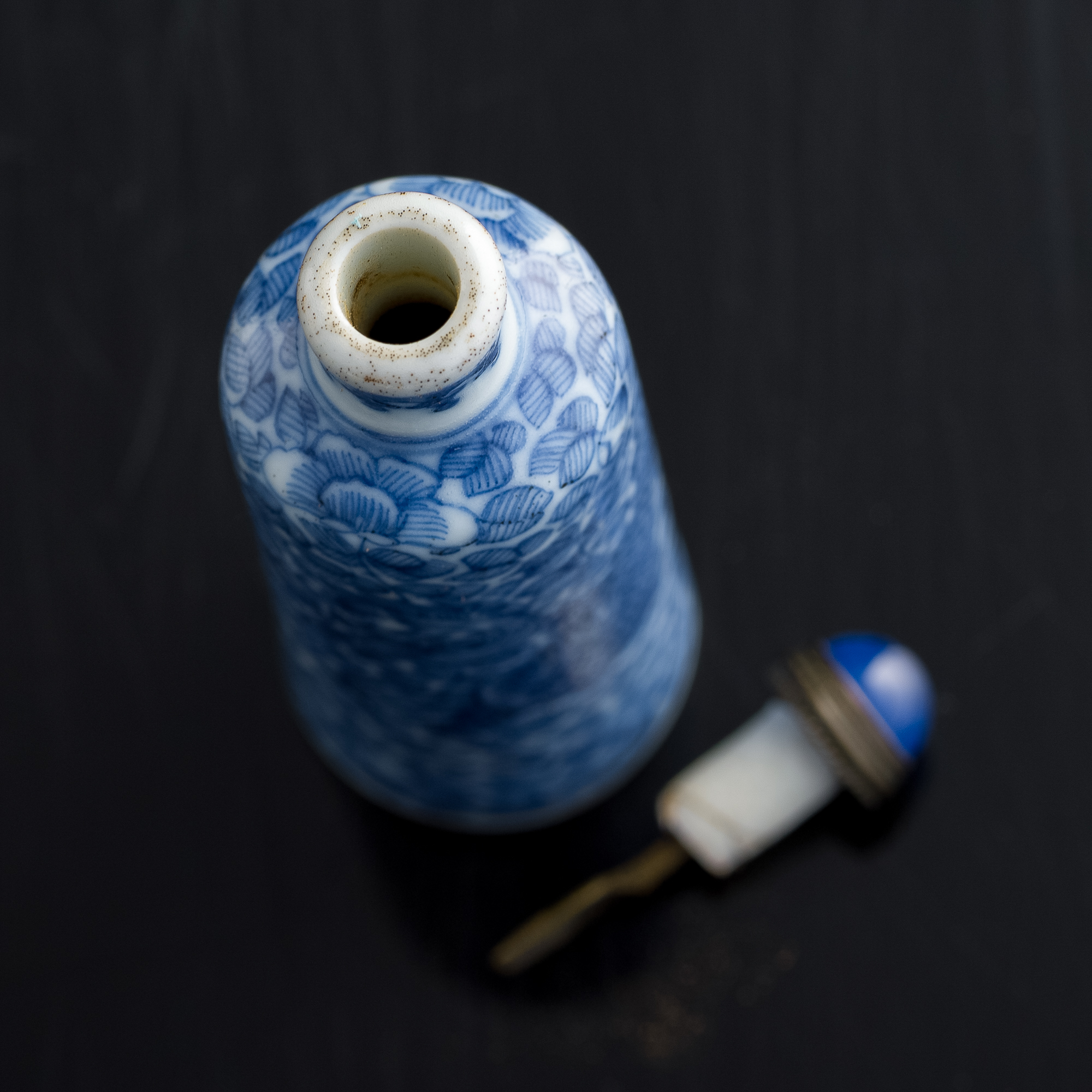 中国清時代　青白磁　鼻煙香2点　タニサ　東さ6-1102① 中国清時代 青白磁 鼻煙香2点 タニサ 東さ6-1102① - メルカリ