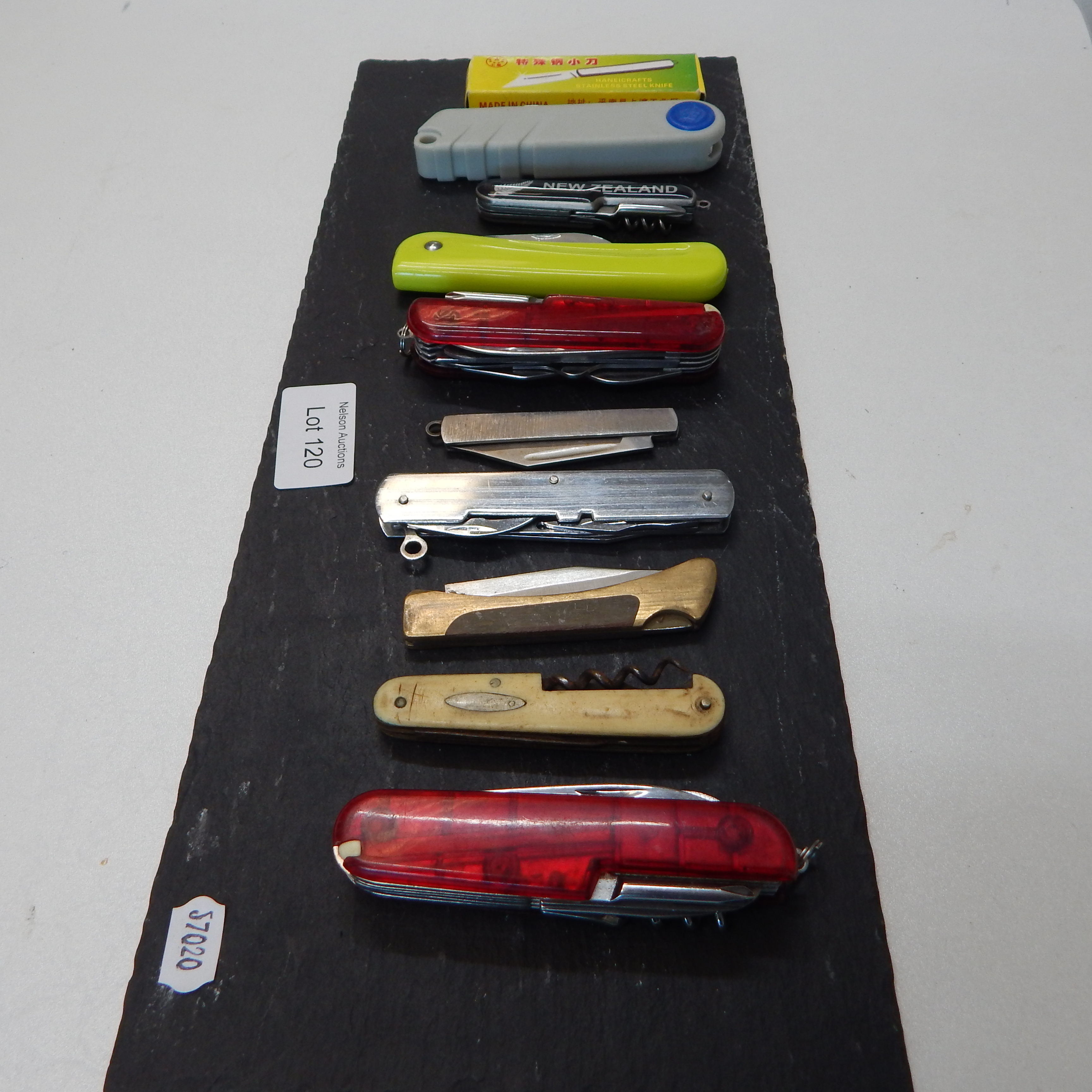 10 Various Pocket Knives — sold at auction in New Zealand for $40