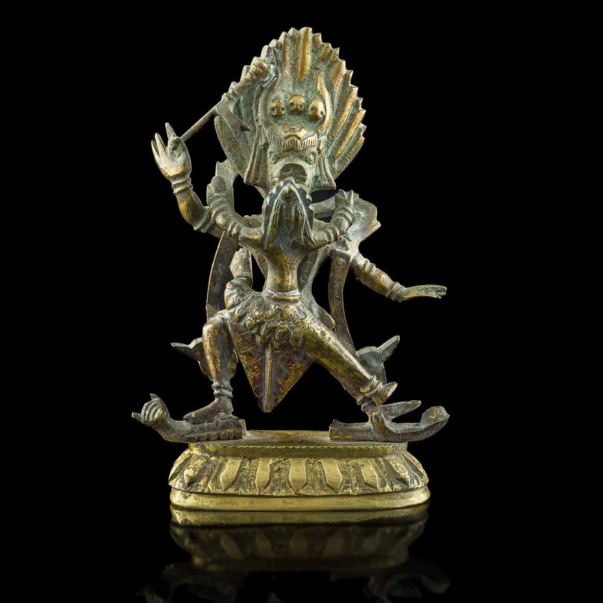 十九世紀   銅鎏金大威德像 A gilt-bronze figure of Vajrabhairava, 19th century
