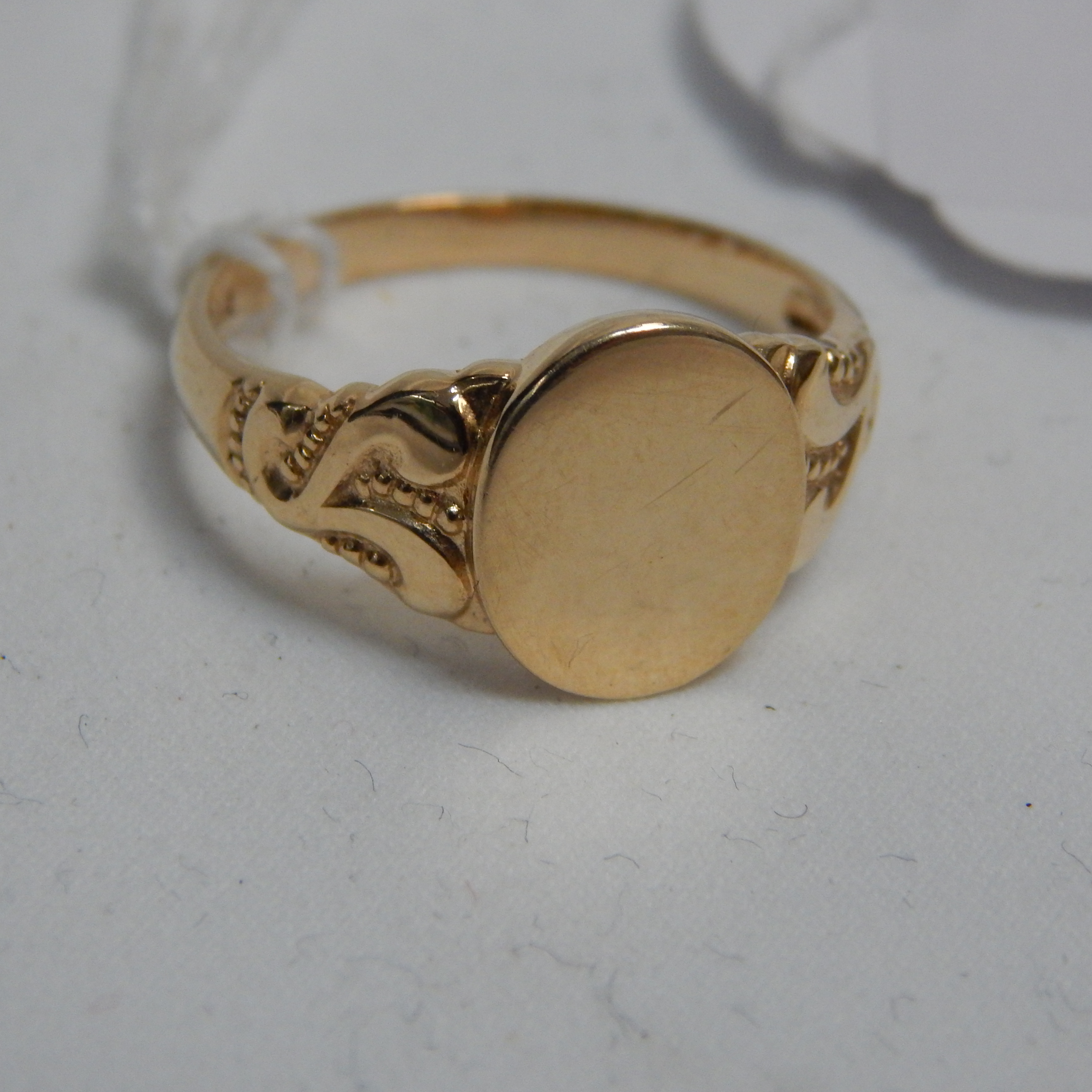 9ct Gold Signet Ring Weighs 2.72g Size N — sold at auction in New Zealand for $180