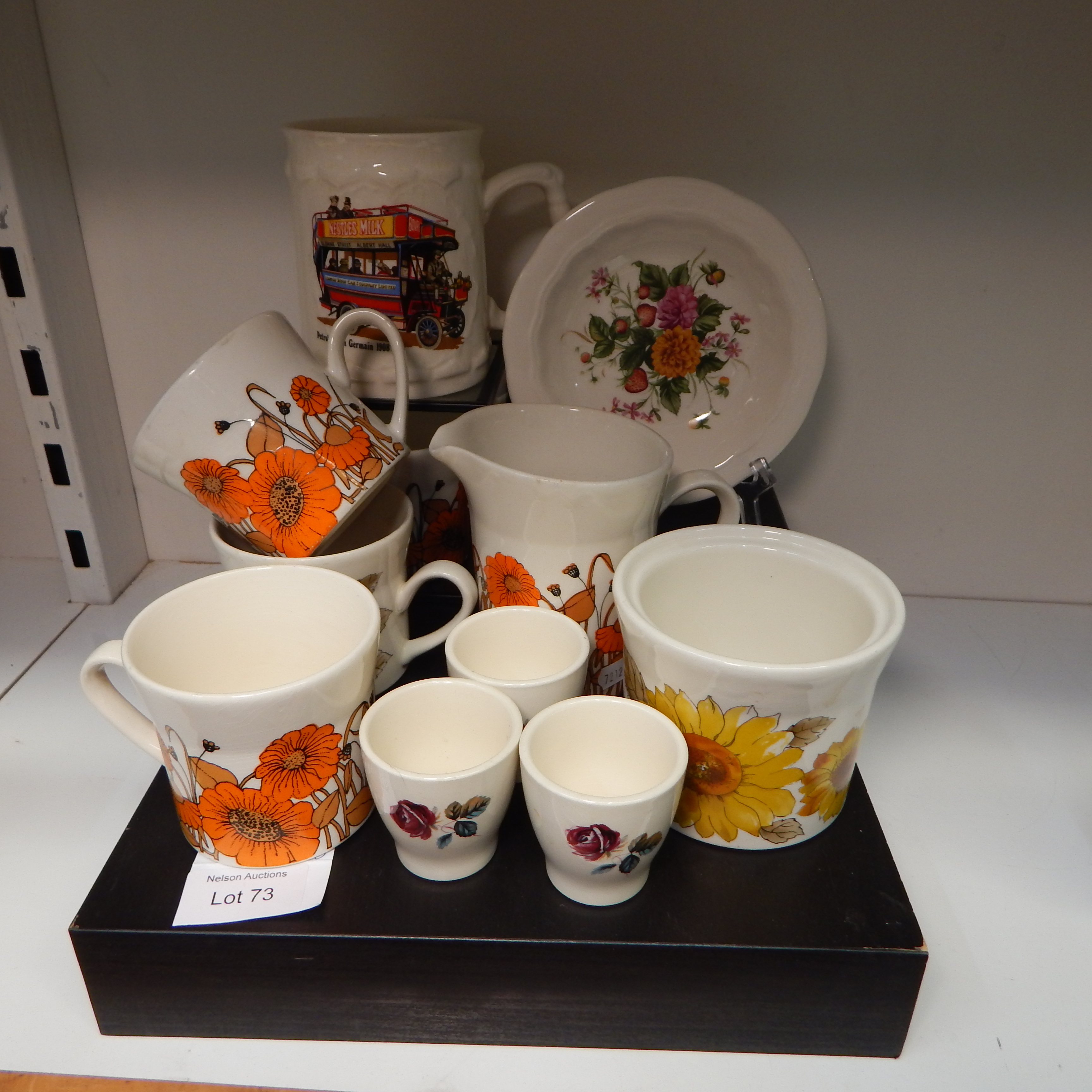 11pc of various Crown Lynn china — sold at auction in New Zealand for $15