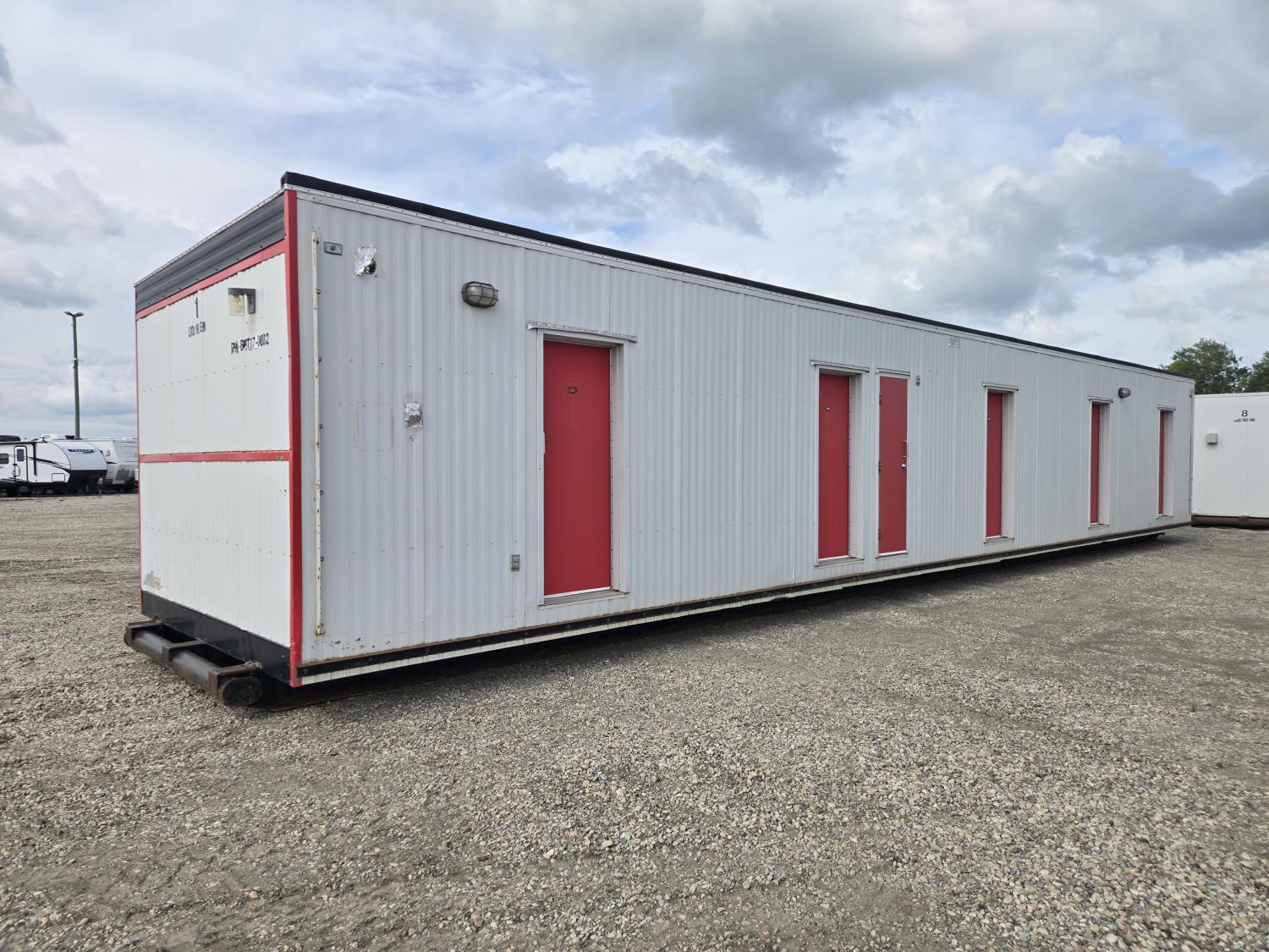 2007 Britco 12 Ft X 60 Ft (5) Dorm Skid Shack [25HH05001-013] | Team ...