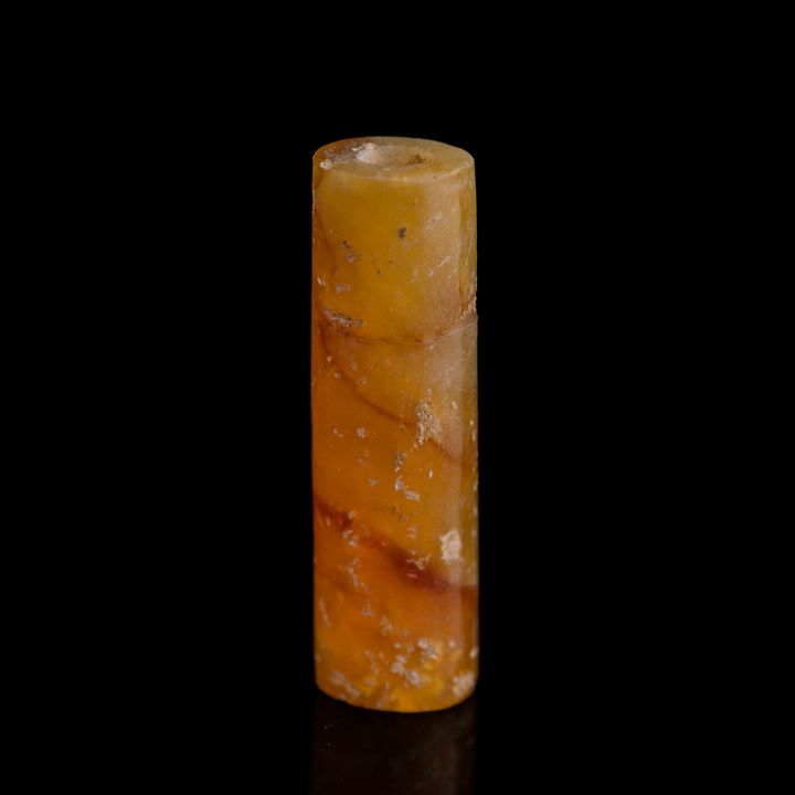 良渚文化 管飾 A Chinese jade tubular bead, Liangzhu culture