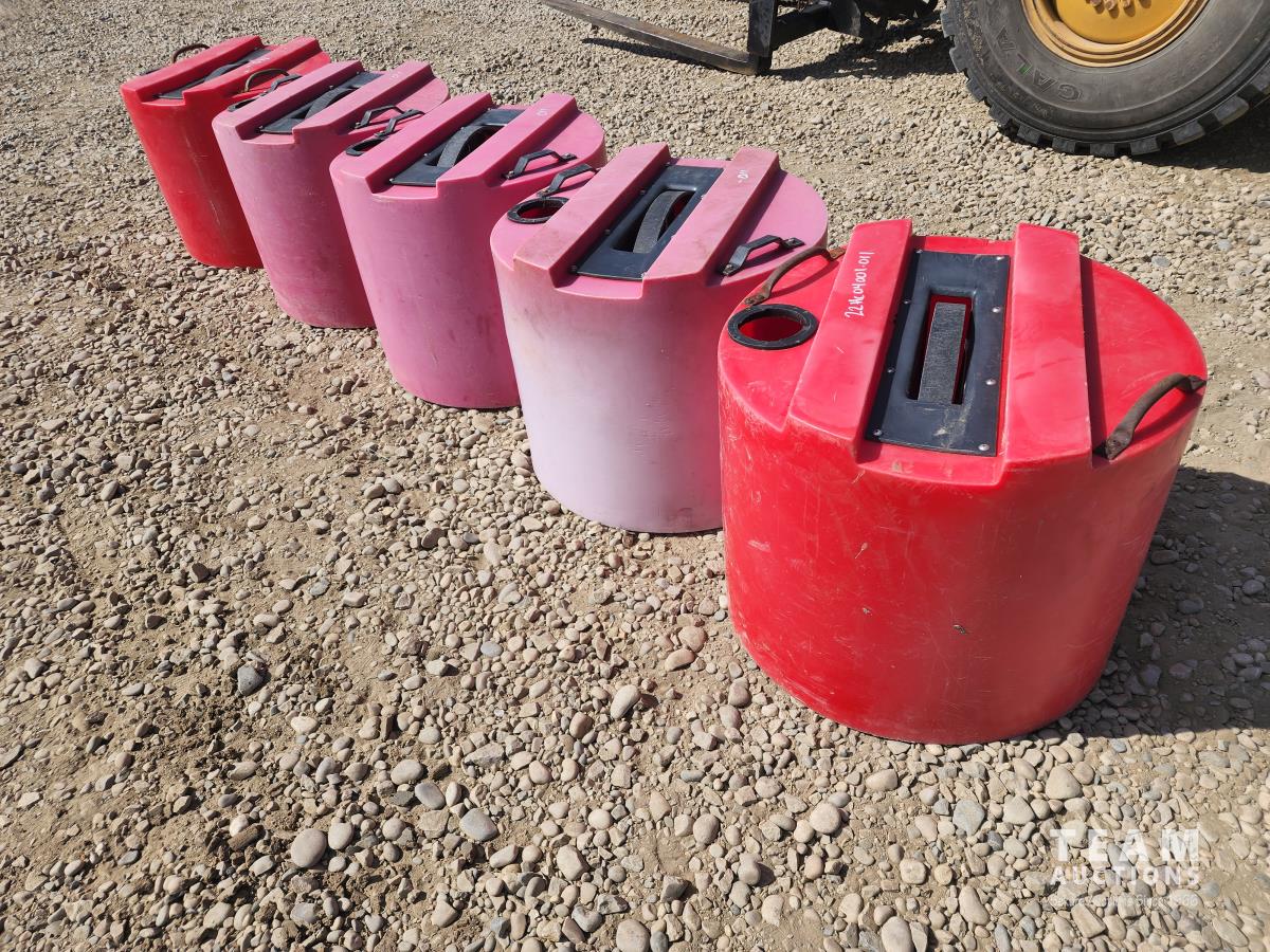 (5) Cattle Lick Tubs [22HC04001-011] | Team Auctions