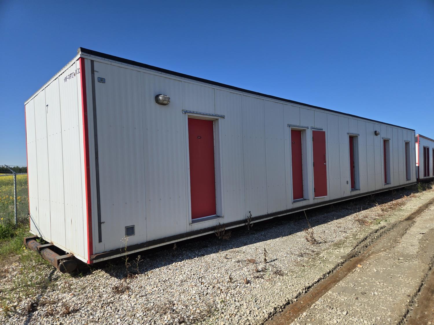 2007 Britco 12 Ft X 60 Ft (5) Dorm Skid Shack [25HH05001-014] | Team ...
