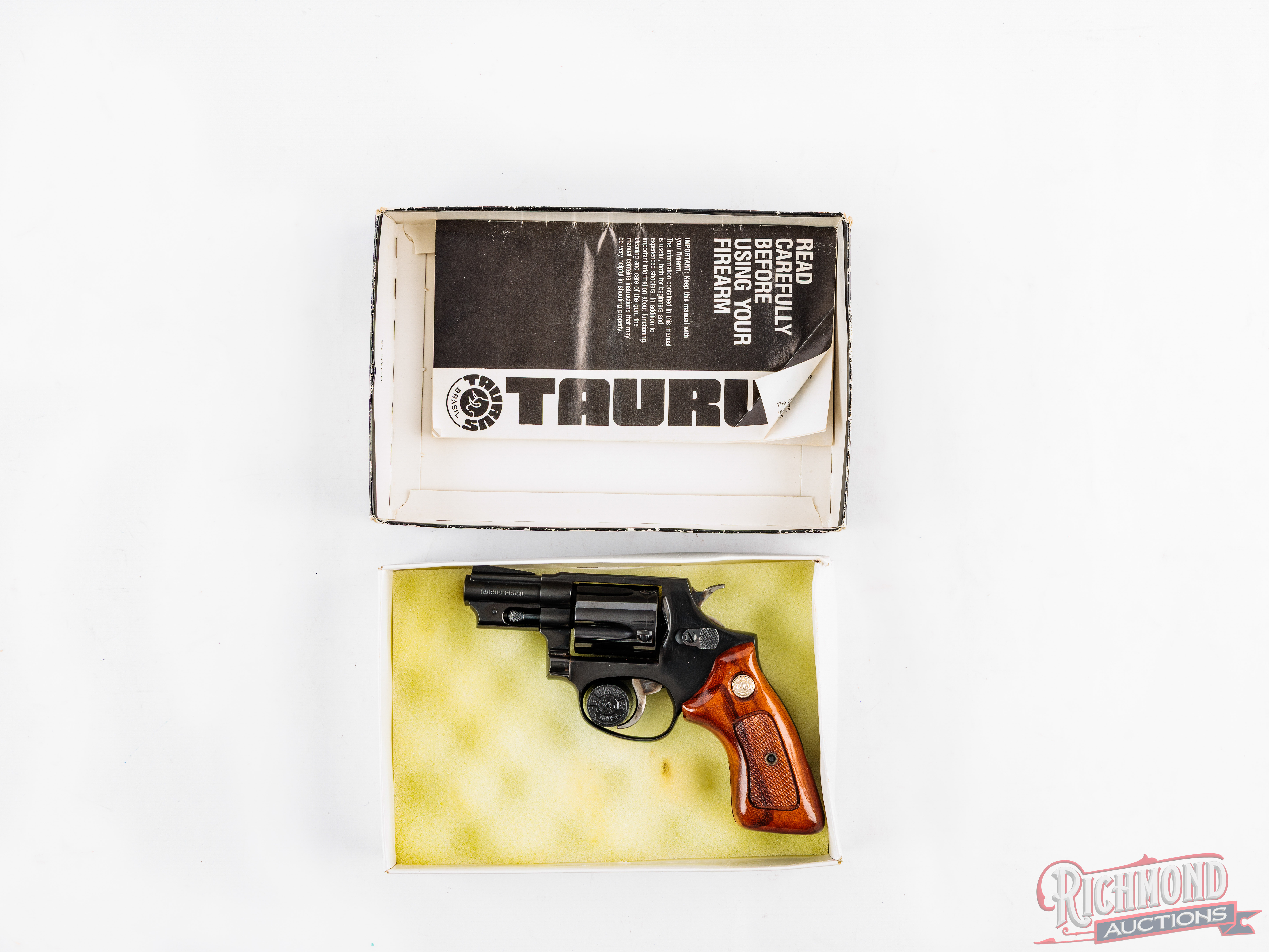 Taurus Snubby Taurus Model 85-S .38 Special 2