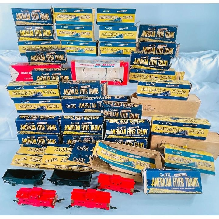 American Flyer Postwar S Gauge Five (5) Assorted Freight Cars and miscellaneous empty original boxes