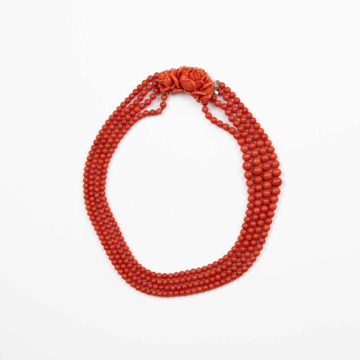 珊瑚項鏈 A Chinese coral pendant with possible coral beads