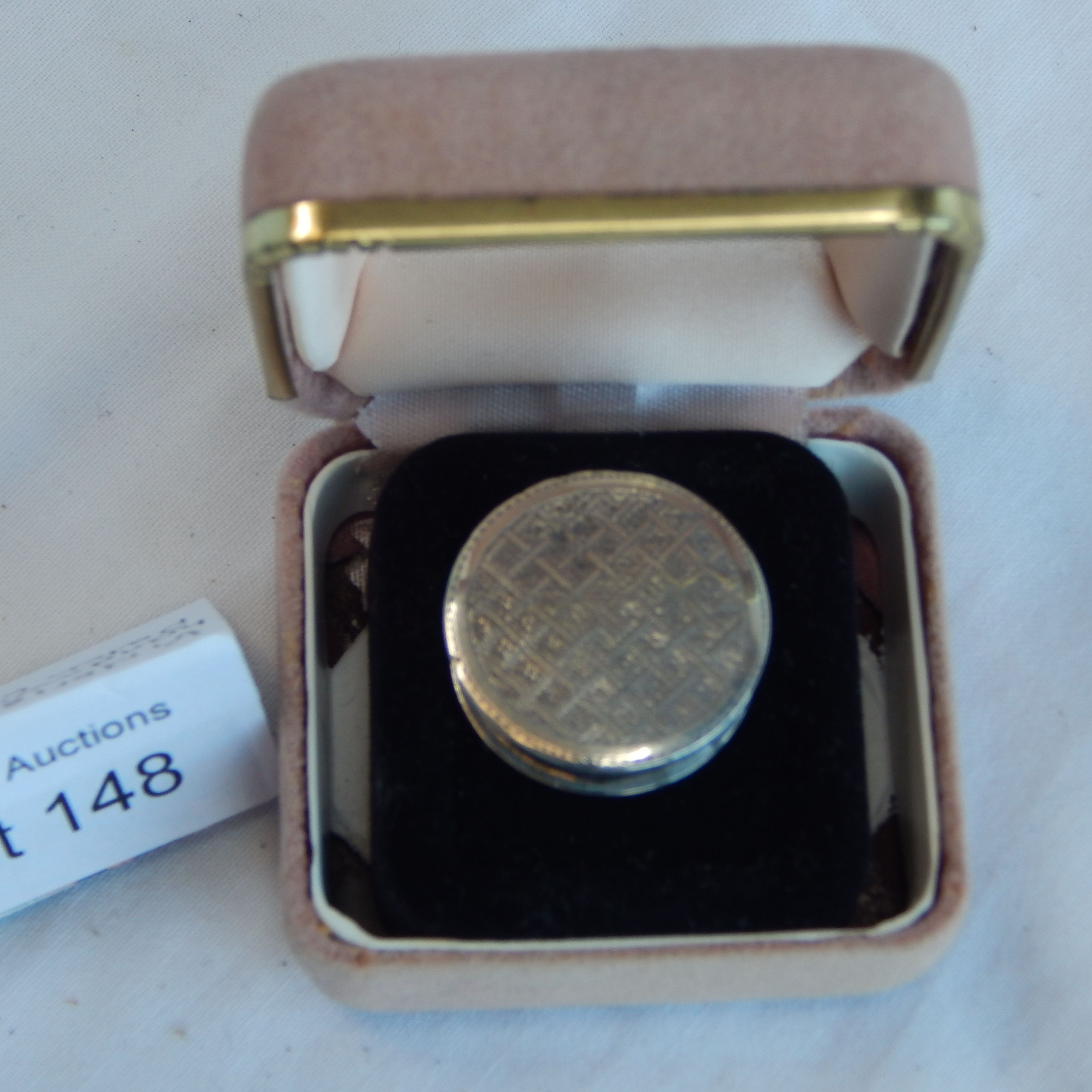 Victorian Sterling Silver Handmade snuff or patch box af — sold at auction in New Zealand for $40