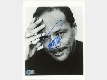 Quincy Jones In-Person Signed 8" x 10" Photo (Beckett/BAS Authentication)