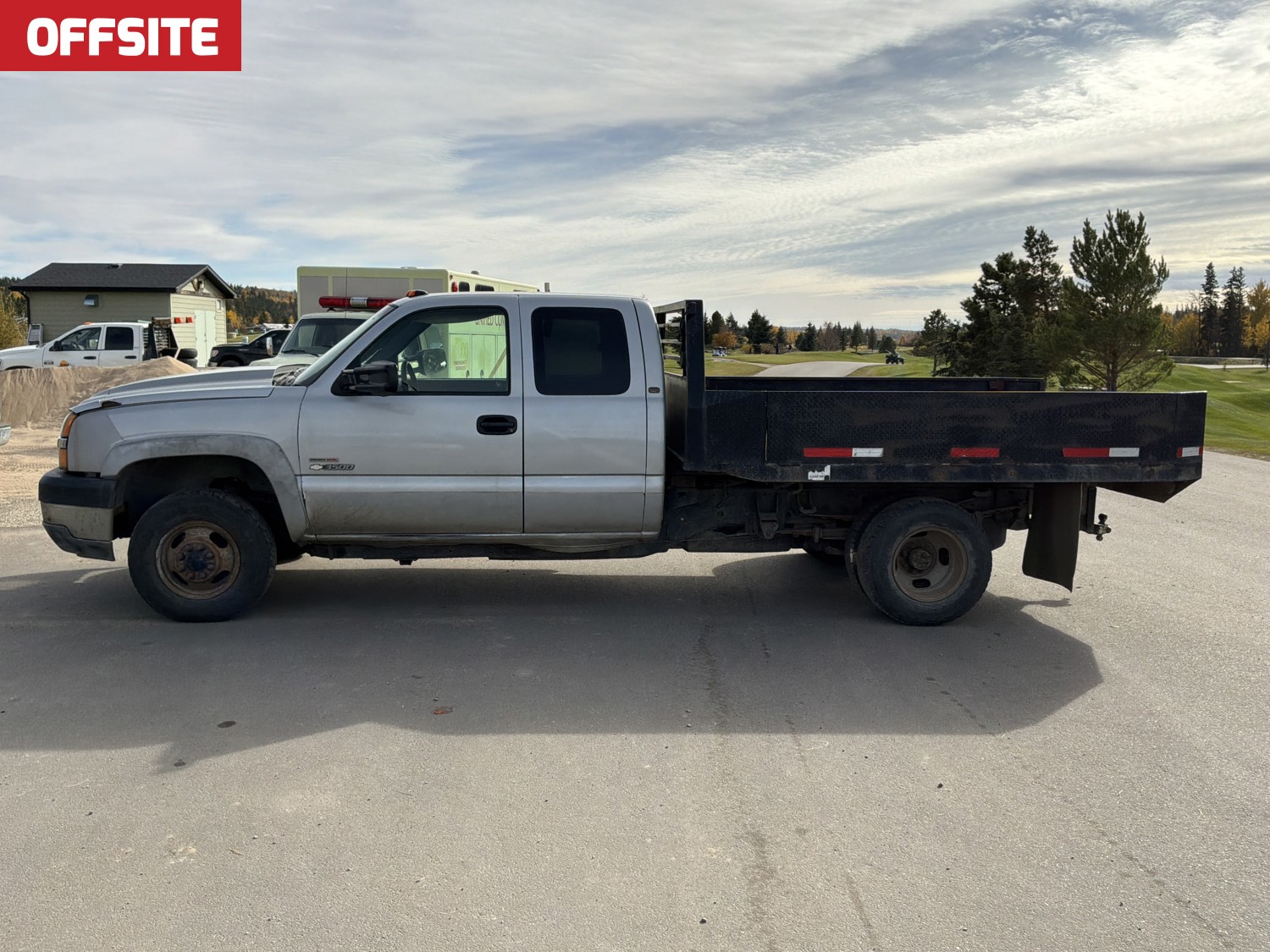 2004 Chevrolet 3500 4X4 4 Dr Extended Cab Flat Deck Truck [26JB05036 ...