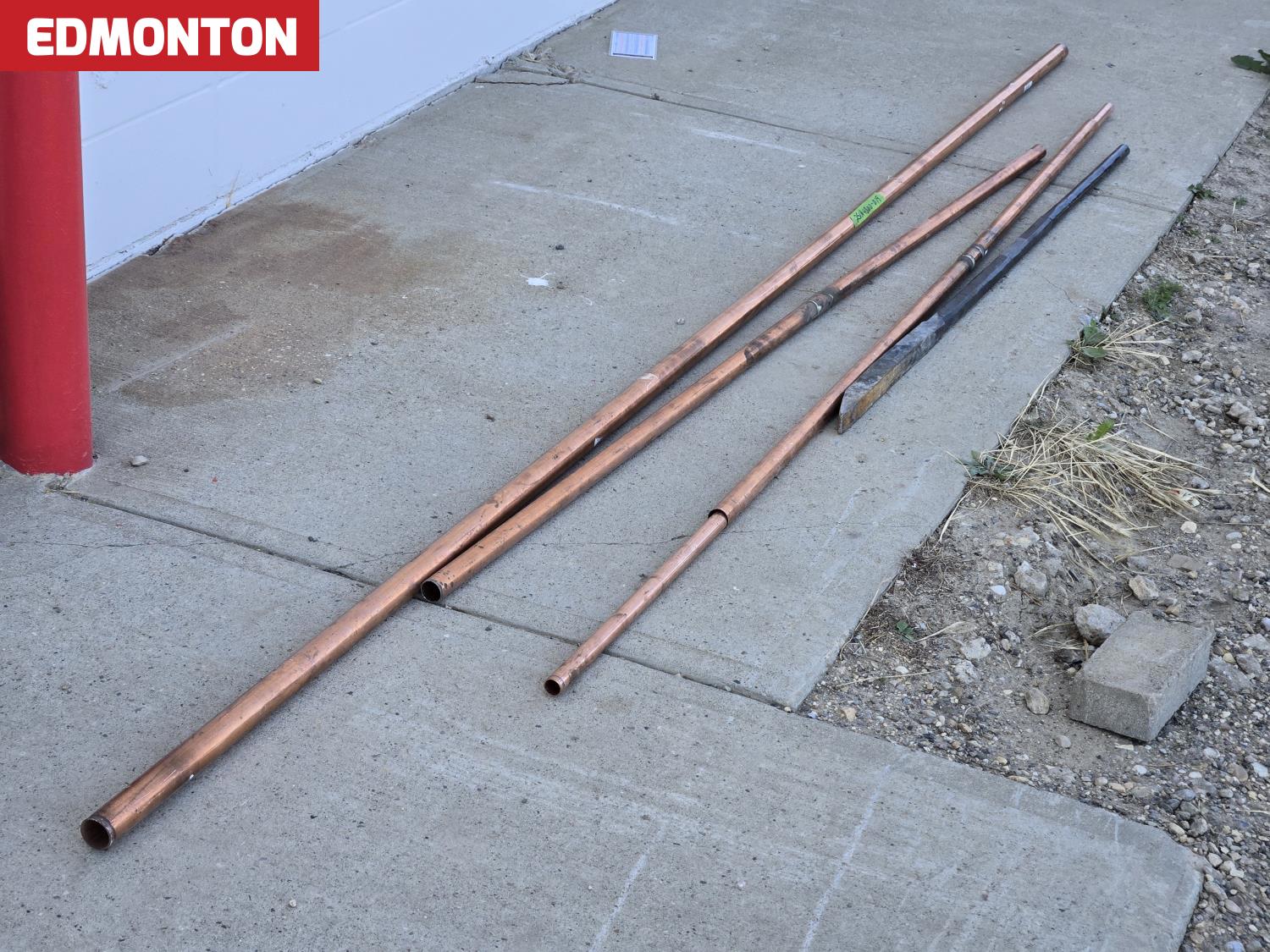 Qty of Copper Tubing, 5 Ft Crow Bar [25IN48010-019] | Team Auctions