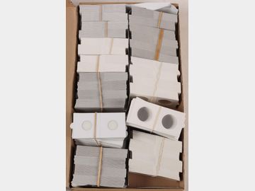 ACCESSORIES | 2'x2' cardboard self-adhesive coin holde