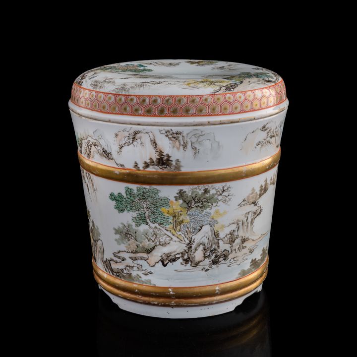十九世紀晚 淺絳彩山水蓋缸 A Chinese Qianjiang enamel 'landscape' lidded jar, late 19th century