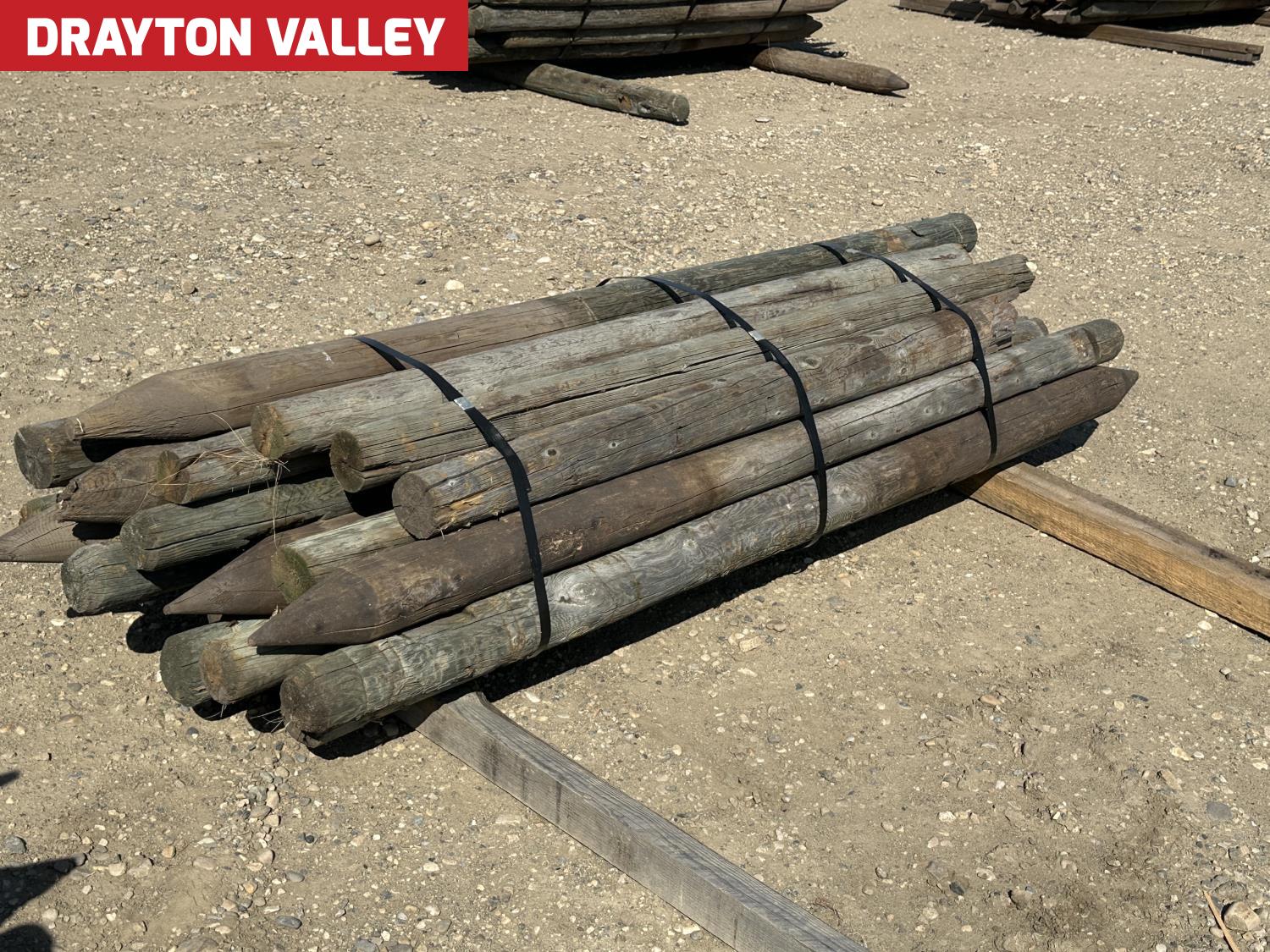 (22±) 3-4 Inch X 7 Ft Used Wooden Fence Posts [25ID05002-002] | Team ...