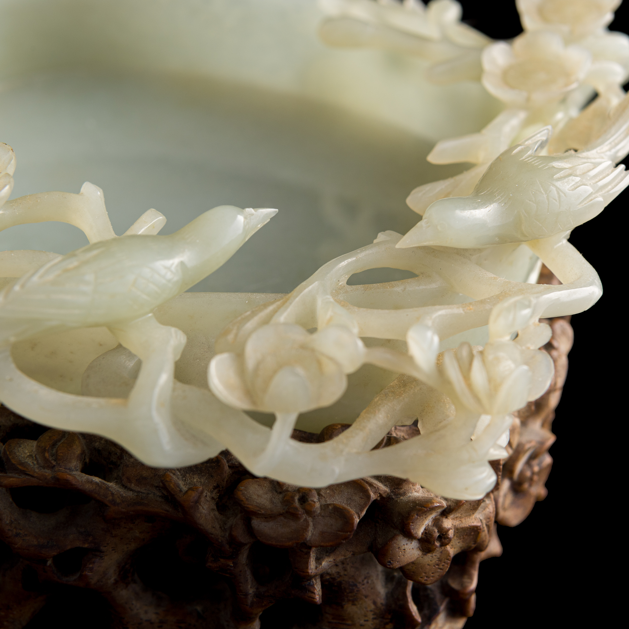 十九世紀晚白玉雕喜鵲登梅筆洗（附木座）A Chinese carved white