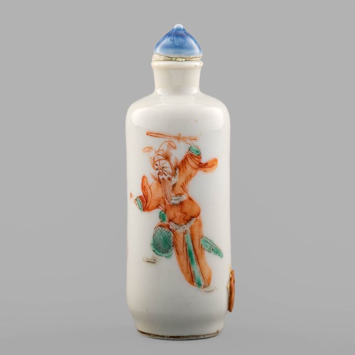 十九世紀 礬紅鐘馗鼻煙壺 A Chinese iron red Zhong Kui snuff bottle, 19th century