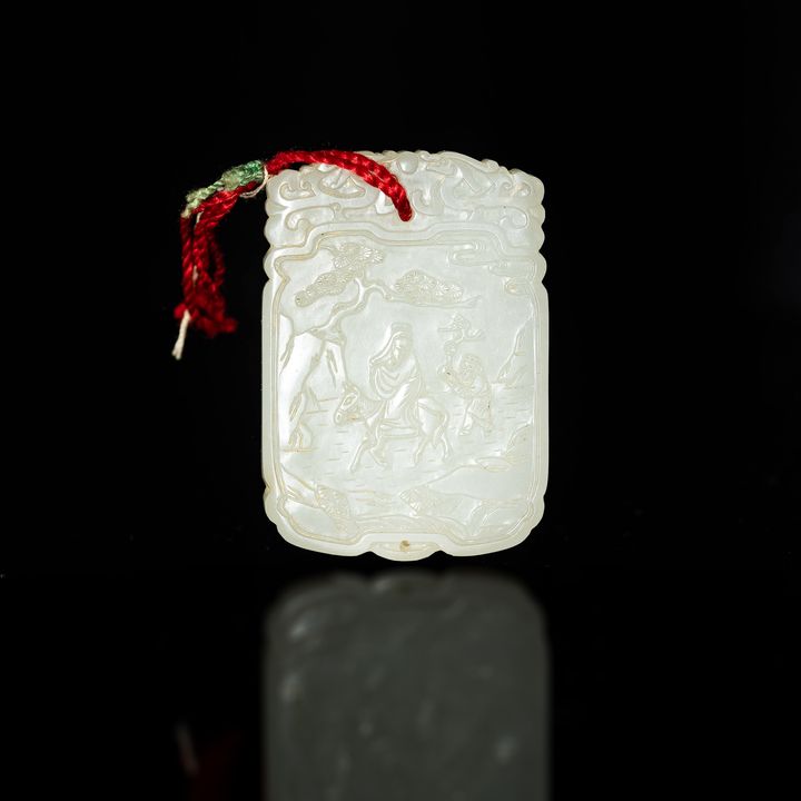 十八世紀 白玉雕攜琴訪友詩文牌 A Chinese carved white jade plaque, 18th century